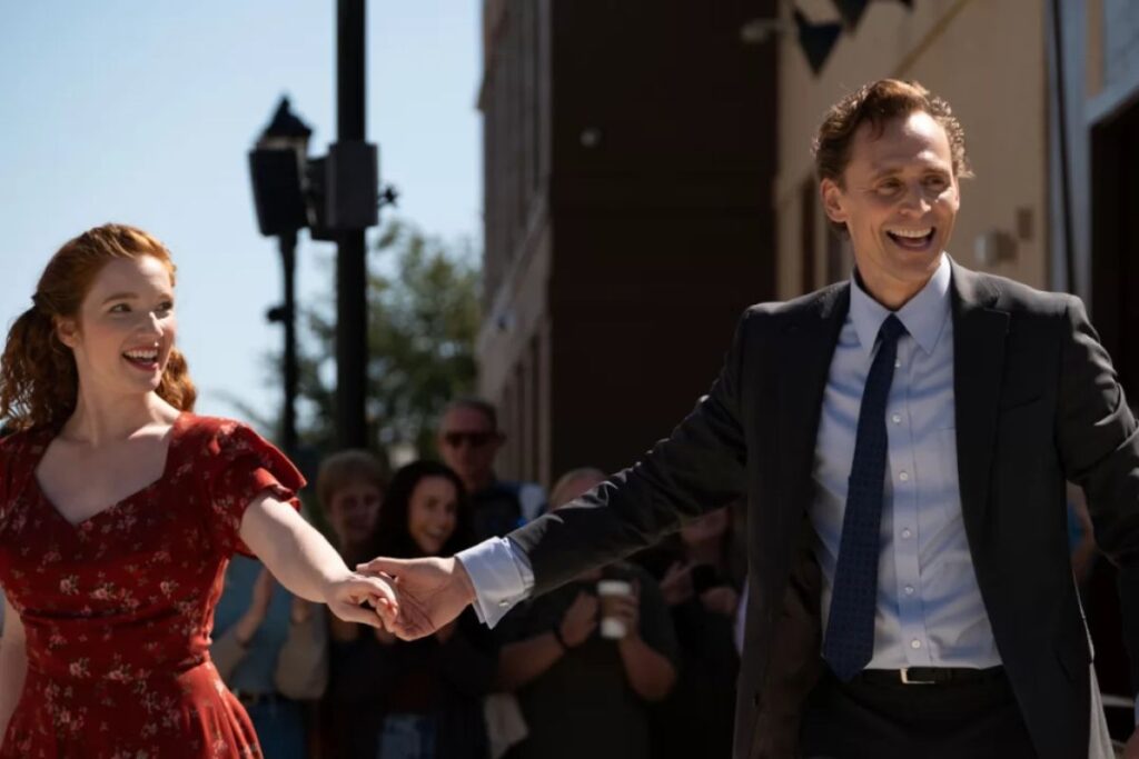 The Life of Chuck di Mike Flanagan: quando la fine diventa un inno alla vita 2 Una scena tratta dall'ultimo film di Mike Flanagan, "The Life of Chuck" tratto da Stephen King